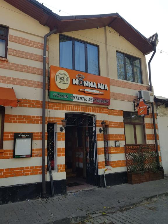 Nonna Mia Hotel București